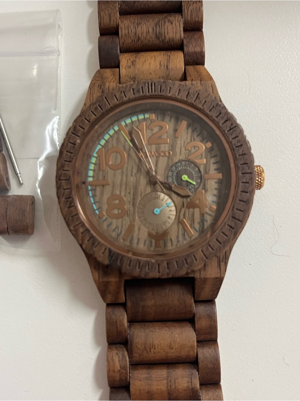 Wewood Wooden walnut Watch - box links and manual included - Picture 14 of 16
